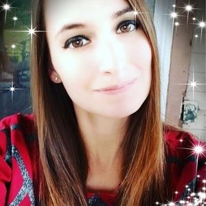 Meet your Posher, Mackenzie